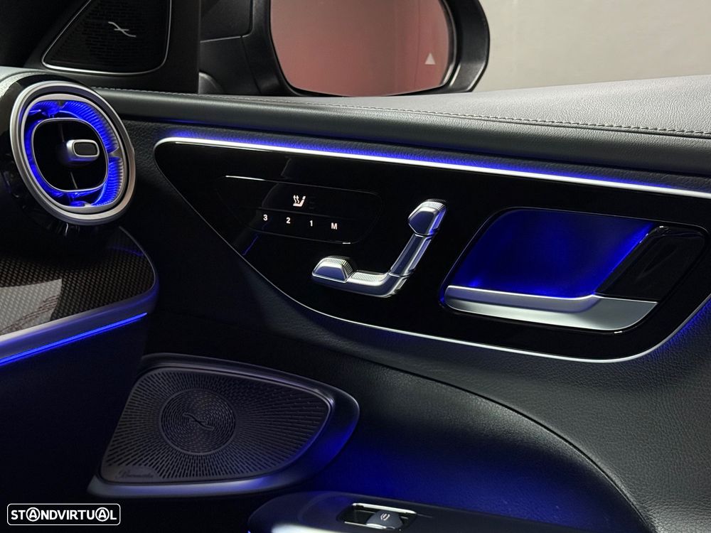 Mercedes-Benz C 300 de AMG Line - 21