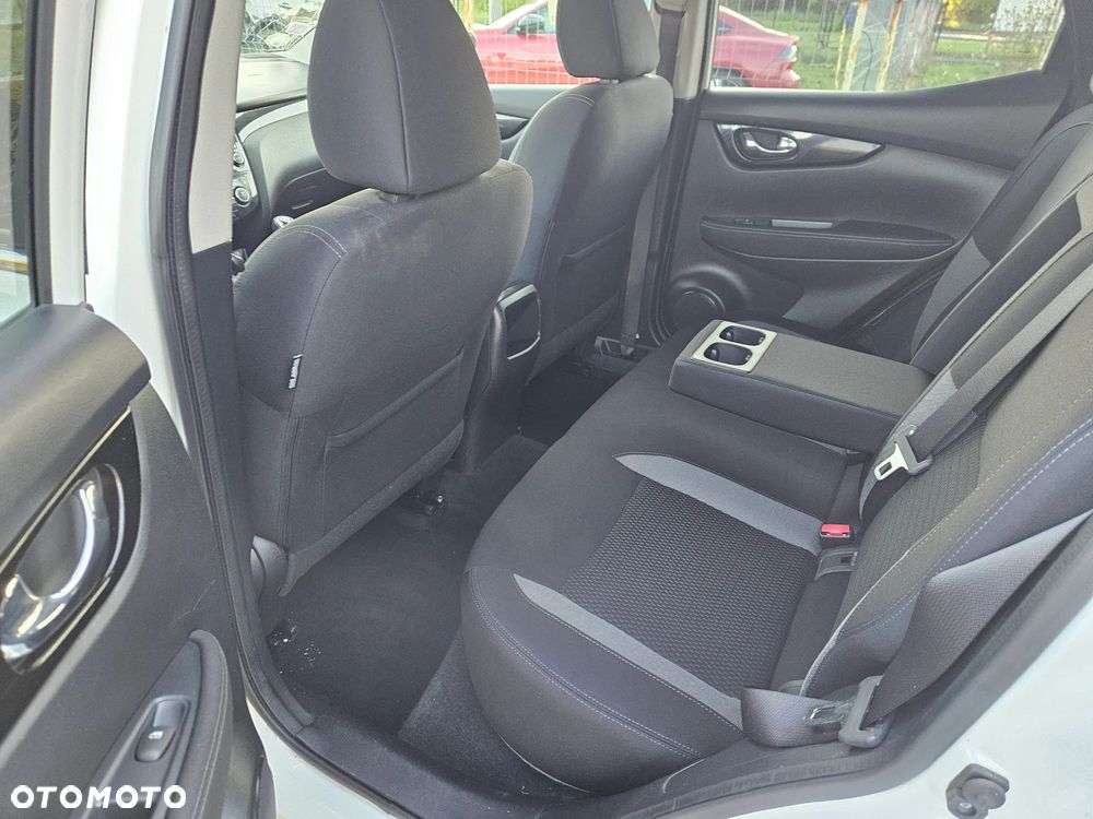 Nissan Qashqai 1.5 dCi Tekna - 12