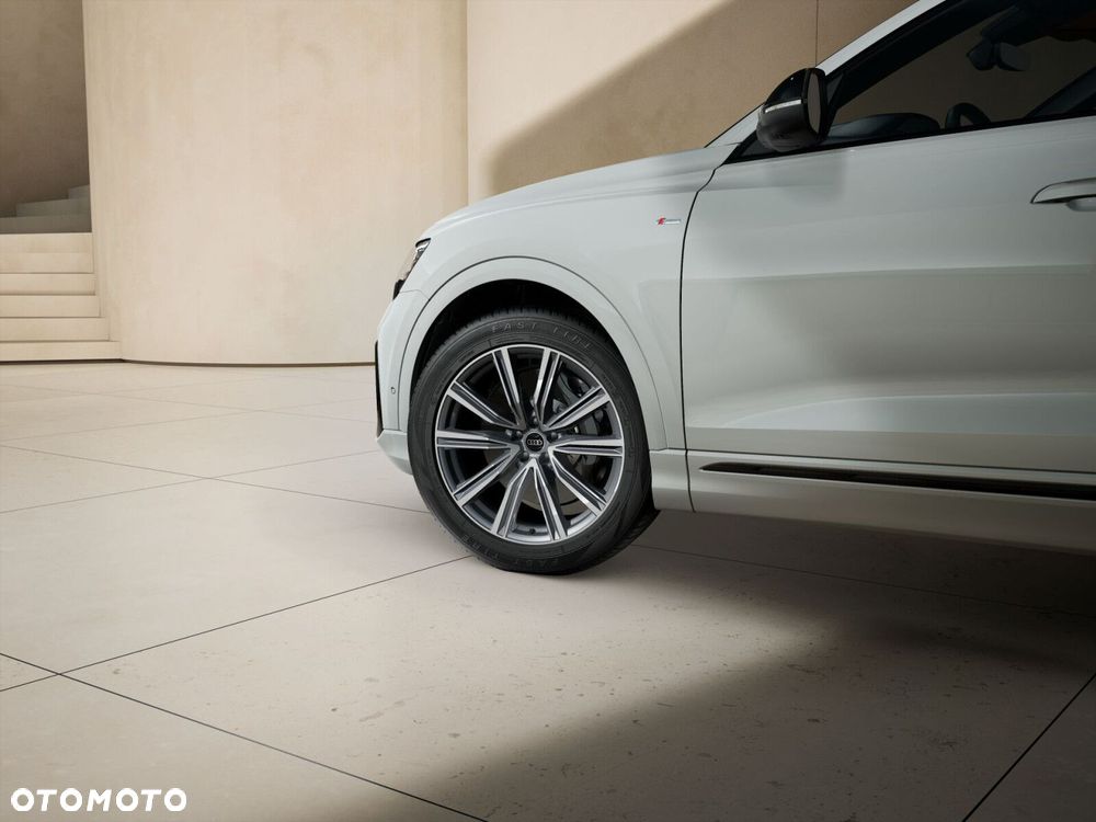 Audi Q8 - 6