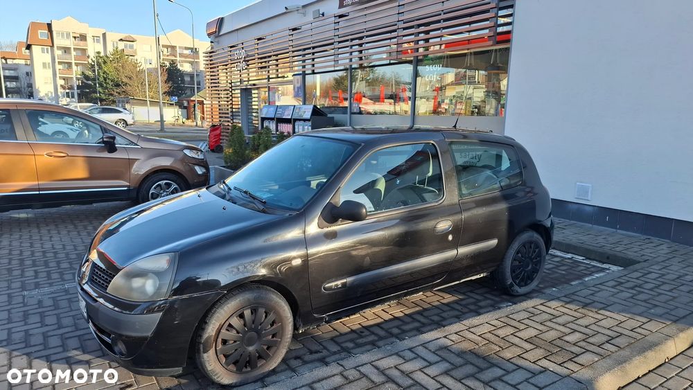 Renault Clio - 1