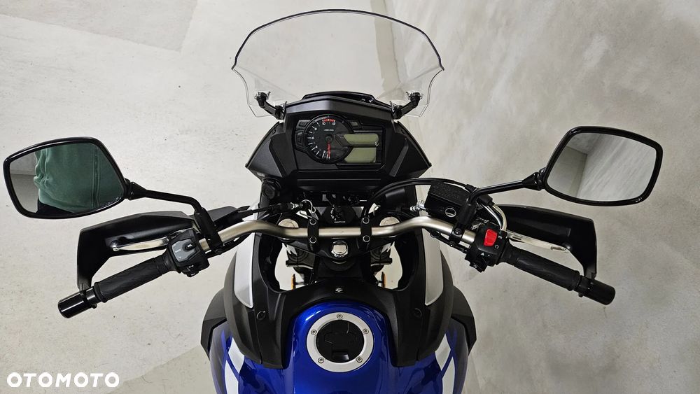 Suzuki V-STROM - 7