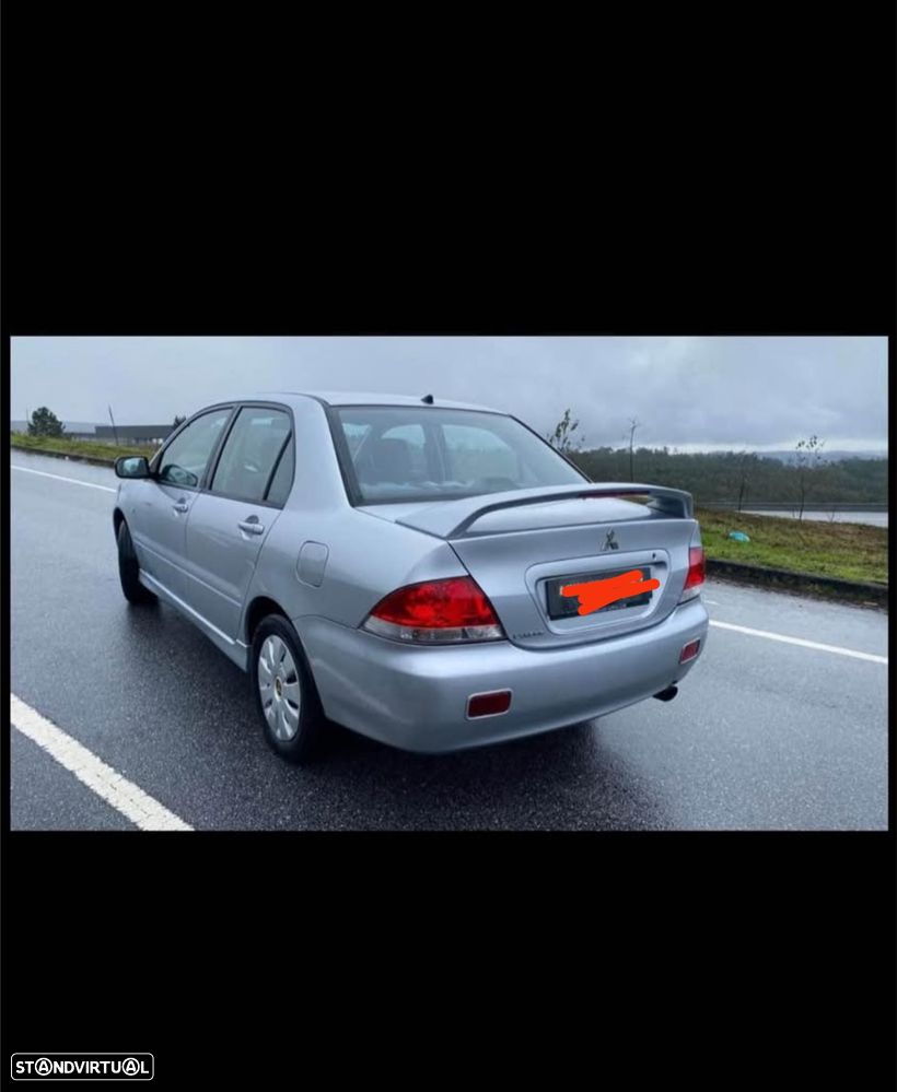 Mitsubishi Lancer - 8