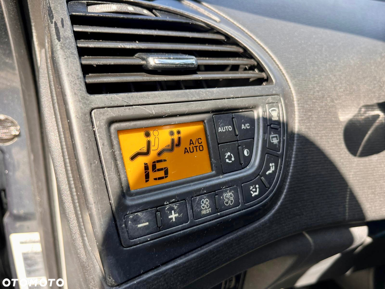 Citroën C4 Picasso - 20