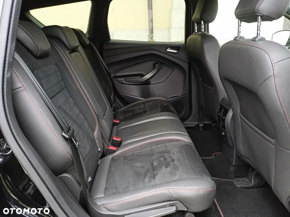 Ford Kuga 1.5 EcoBoost 2x4 ST-Line - 10