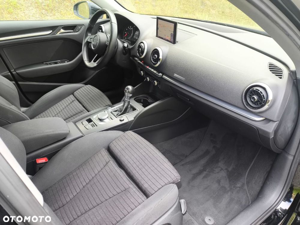 Audi A3 Sportback 1.5 TFSI Sport S tronic - 10