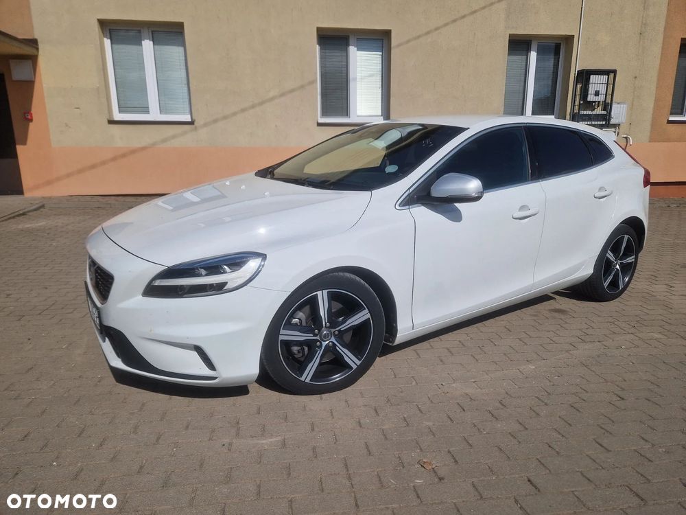 Volvo V40 D3 Geartronic RDesign - 18