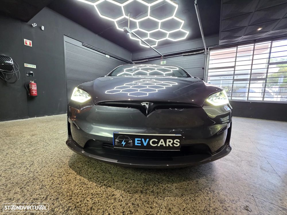 Tesla Model X Plaid AWD - 8