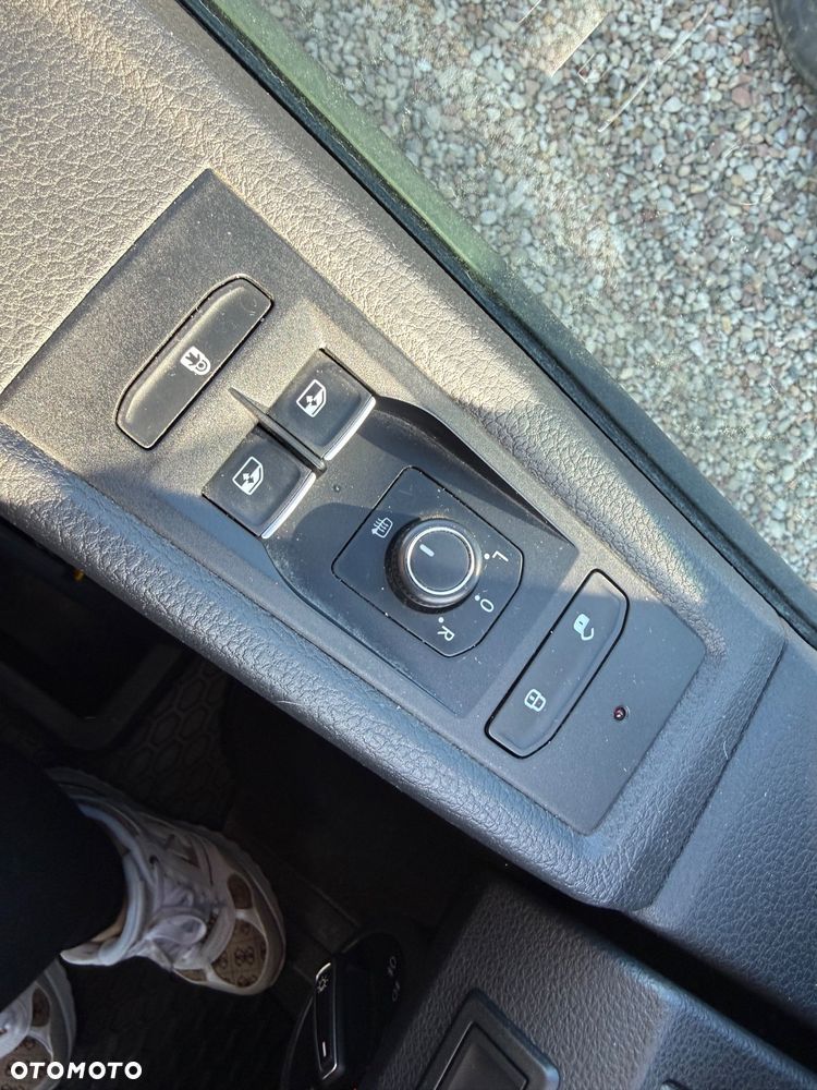 Volkswagen Multivan 2.0 TDI L1 DSG - 23