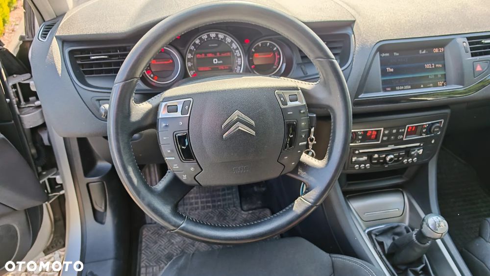 Citroën C5 2.0 16V Confort - 4