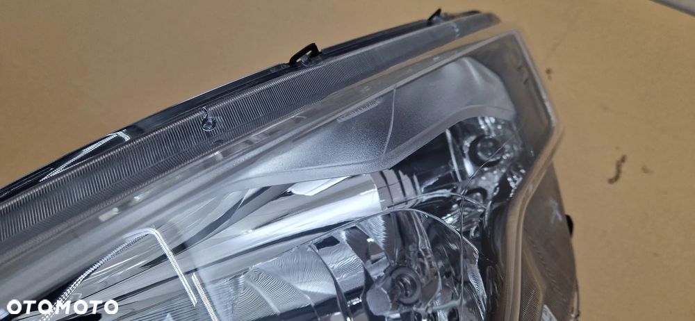 VECO DAILY IV 14- LAMPA LEWY PRZÓD 05801473750 - 9