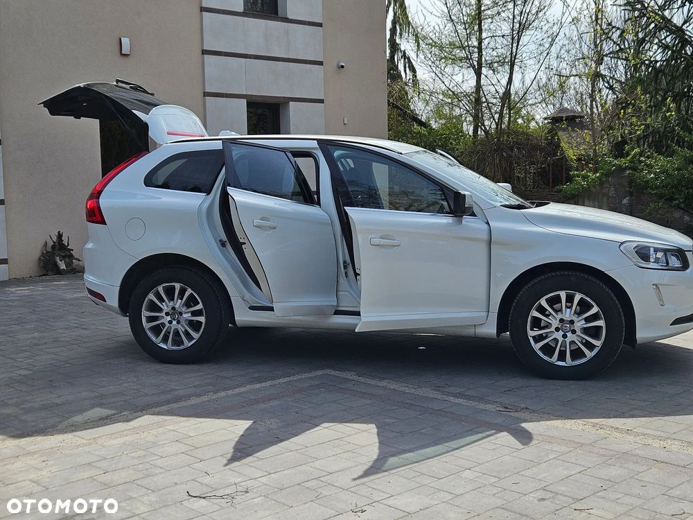 Volvo XC 60 D4 Momentum - 5