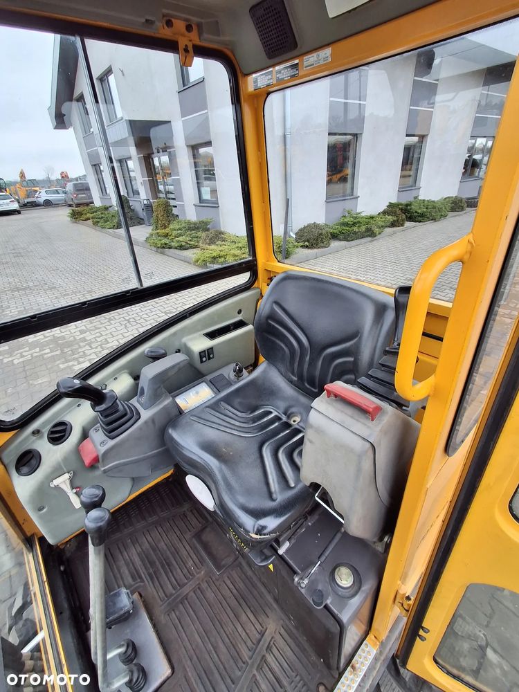Volvo EC 15 B - 14
