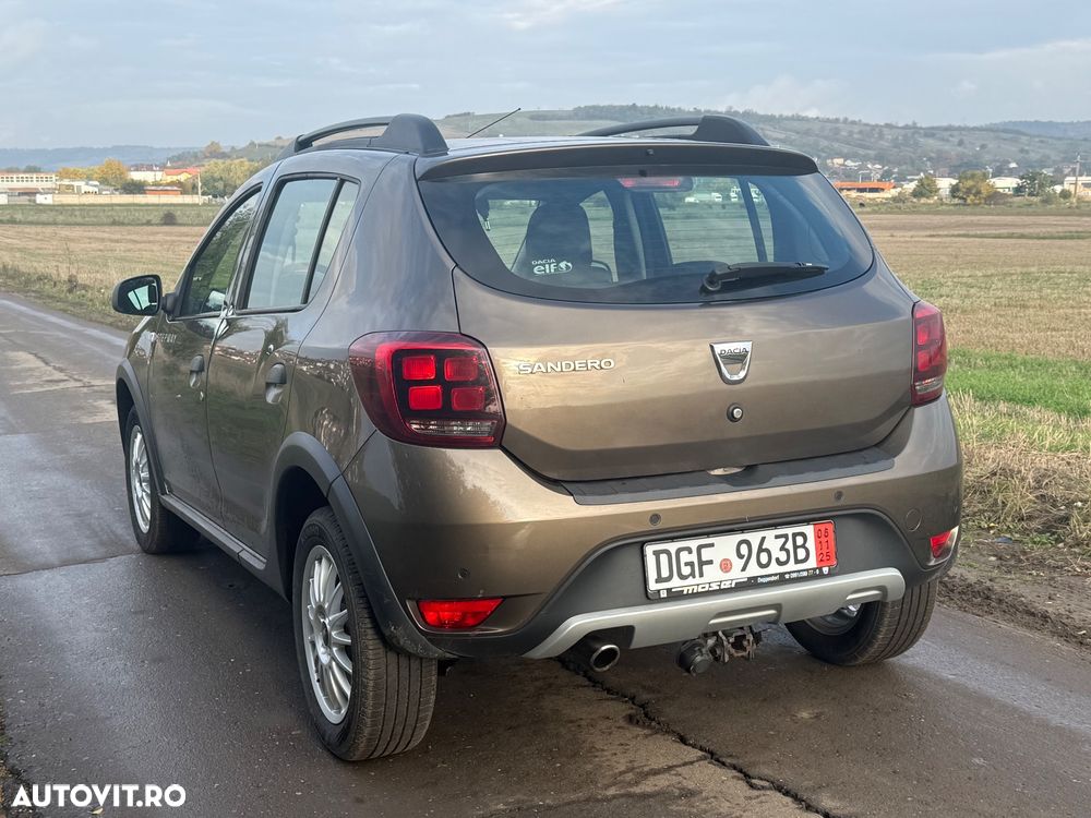 Dacia Sandero Stepway TCe 90 (S&S) Celebration - 5