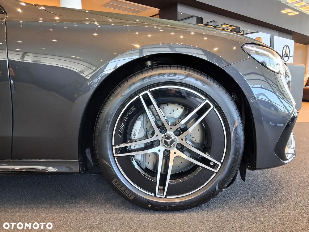 Mercedes-Benz Klasa E 220 d 4-Matic - 8