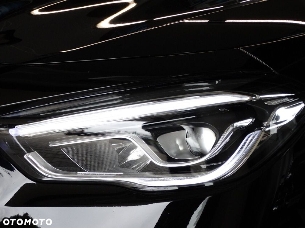 Mercedes-Benz GLA - 3