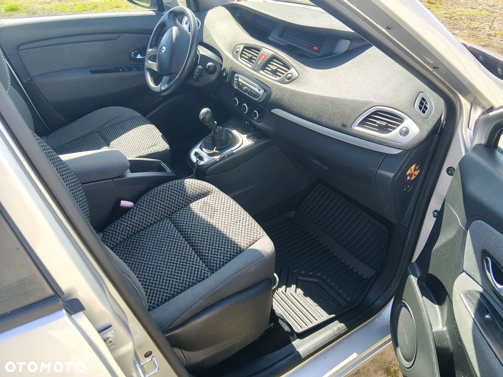Renault Scenic - 4