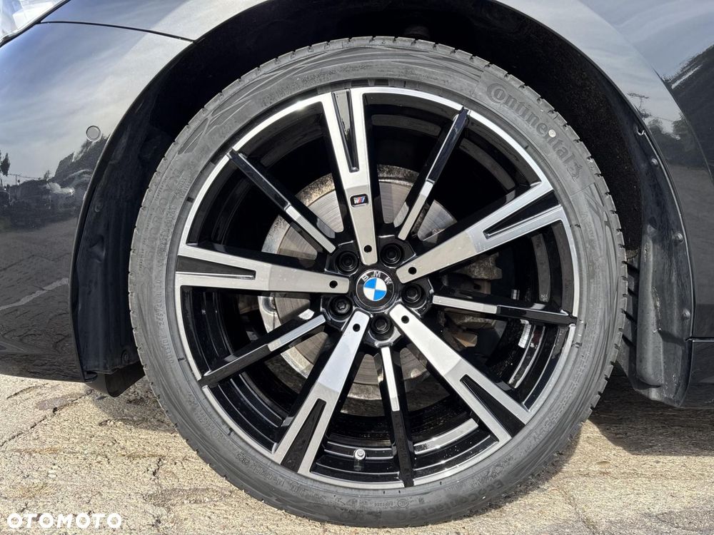 BMW Seria 5 520d xDrive mHEV M Sport Edition - 9