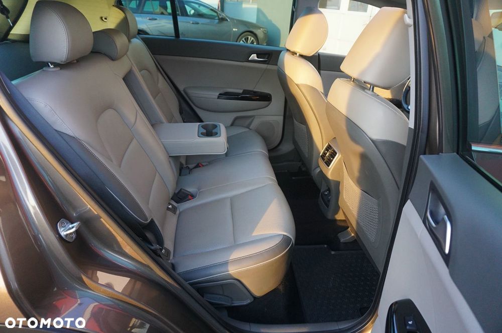 Kia Sportage 2,0 CRDI AWD Platinum - 22