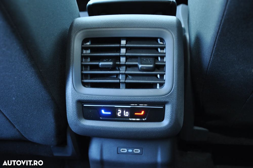 Volkswagen T-Roc 1.5 TSI DSG Life - 31