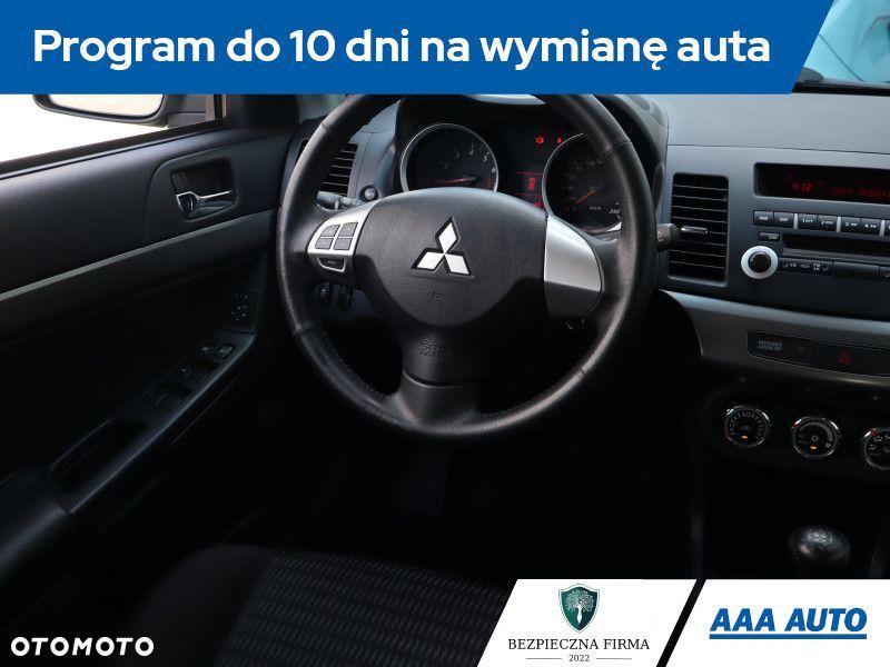 Mitsubishi Lancer - 9