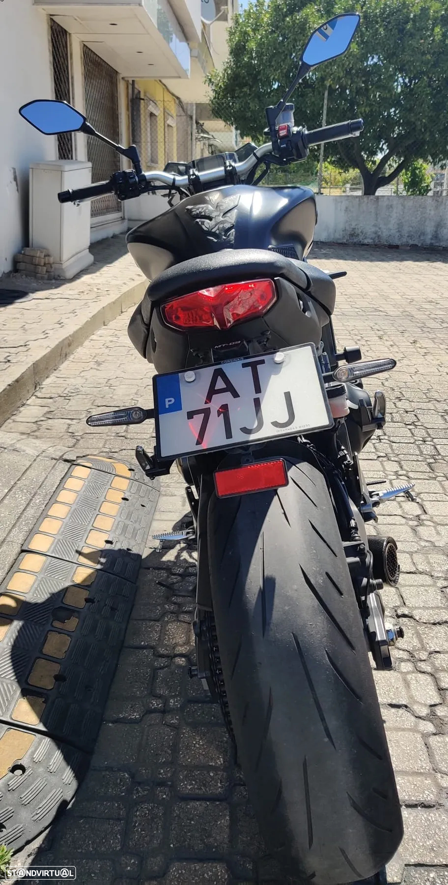 Yamaha MT-09 - 9