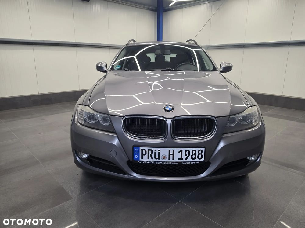 BMW Seria 3 318d DPF - 5