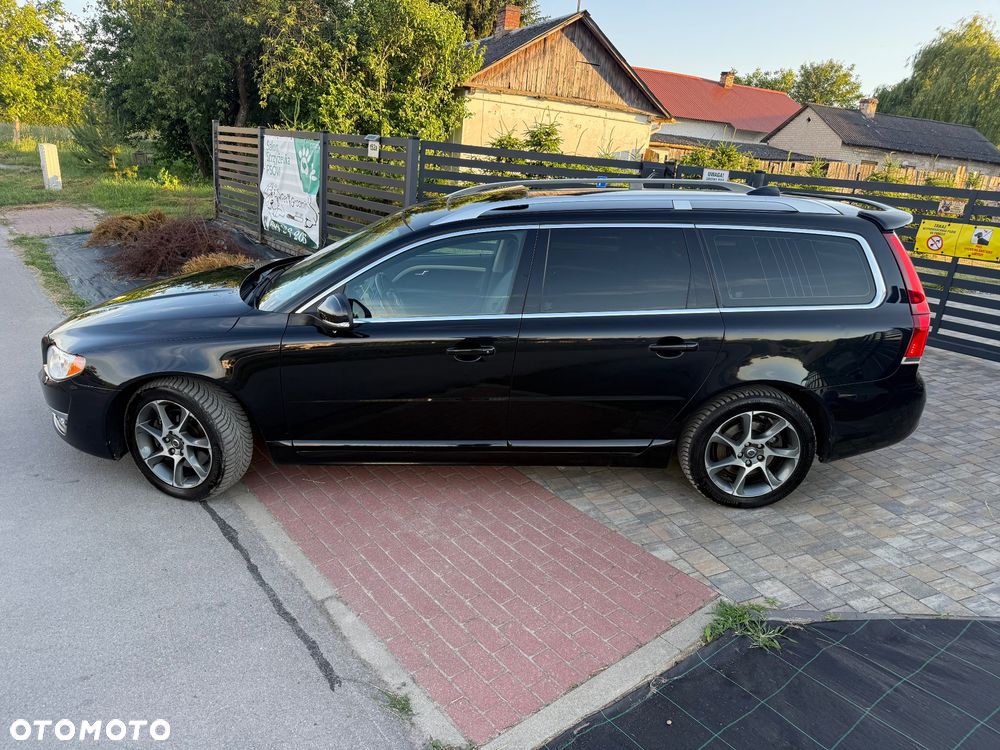 Volvo V70 D5 AWD Geartronic Momentum - 4