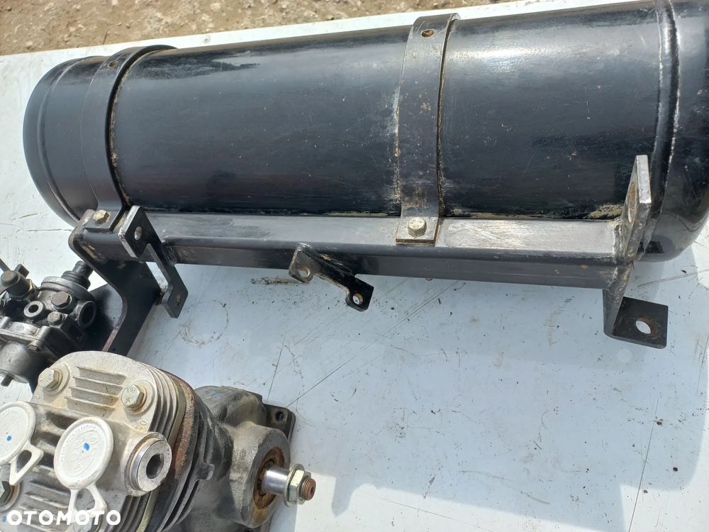 Komprersor,zbiornik pneumatyczny,ACX3065090,sprężarka powietrza,massey,valtra,fendt,ACV082333A,F842880141020 WABCO,zawór hamulcowy, - 5