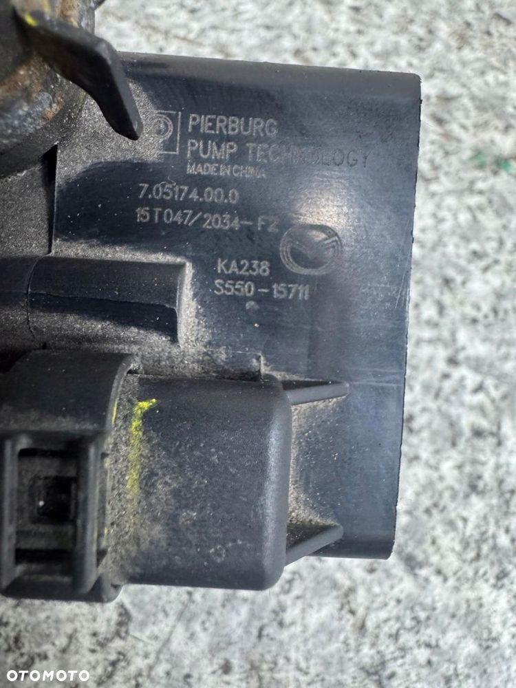 dodatkowa pompka obiegu wody mazda cx3 cx-3 2015-2022 1.5 d s550-15711 - 2