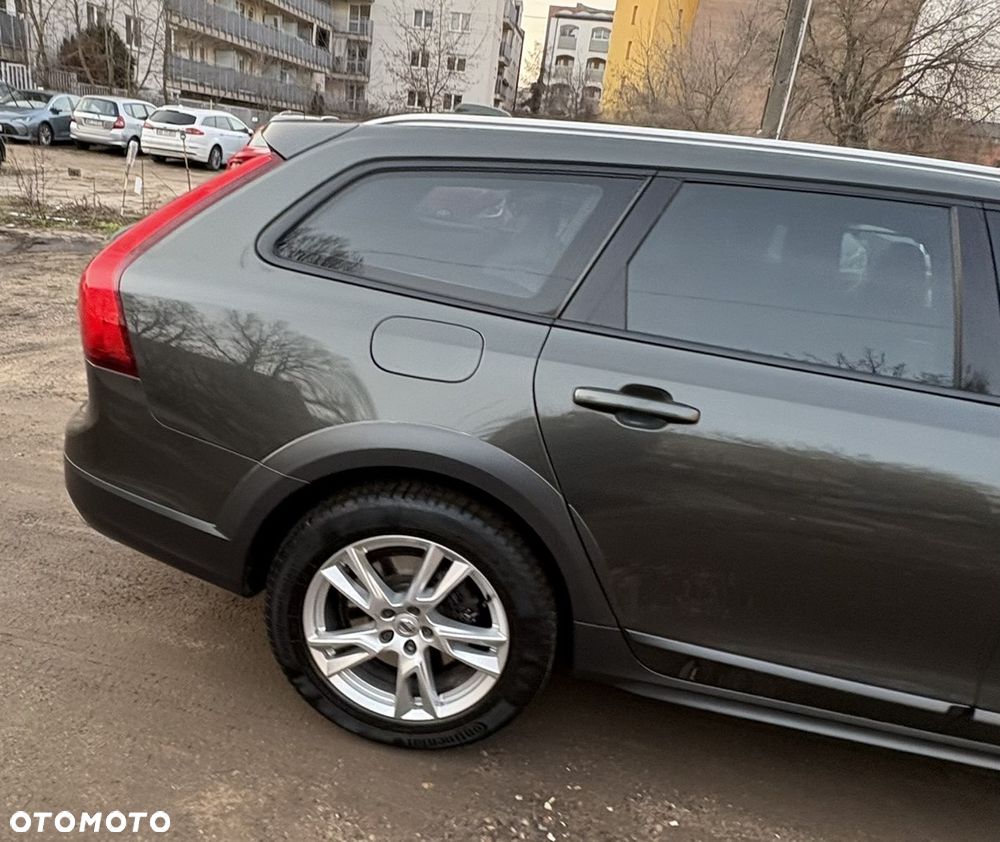 Volvo V90 D5 SCR AWD Momentum - 7