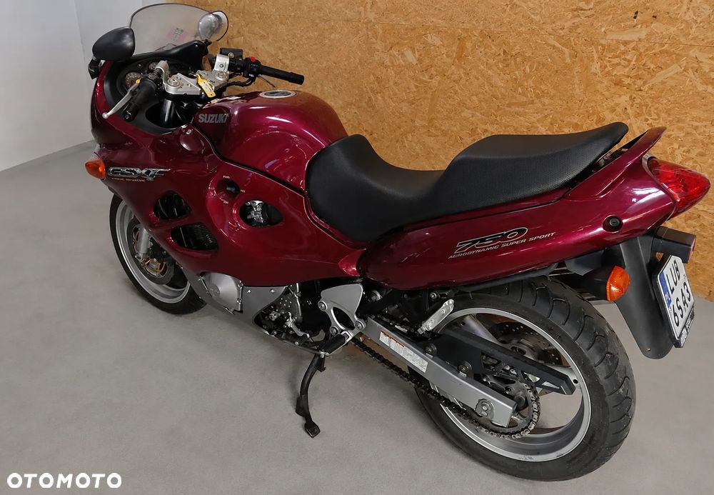 Suzuki GSX - 1