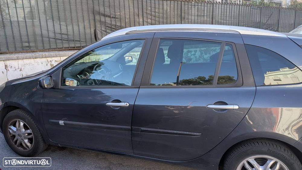 Renault Clio Sport Tourer - 1