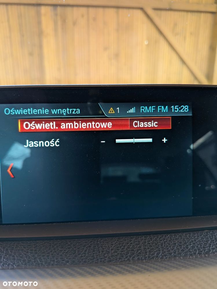 BMW Seria 3 318d M Sport Shadow - 19