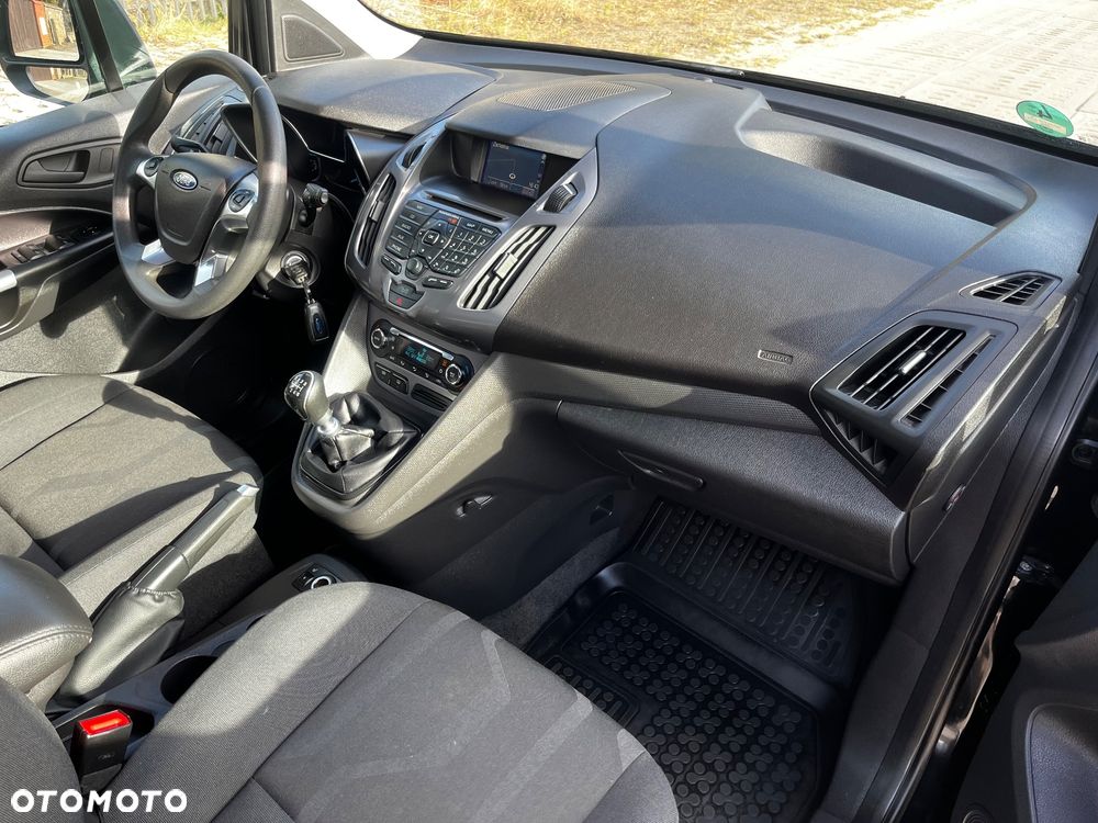 Ford Tourneo Connect Grand - 22