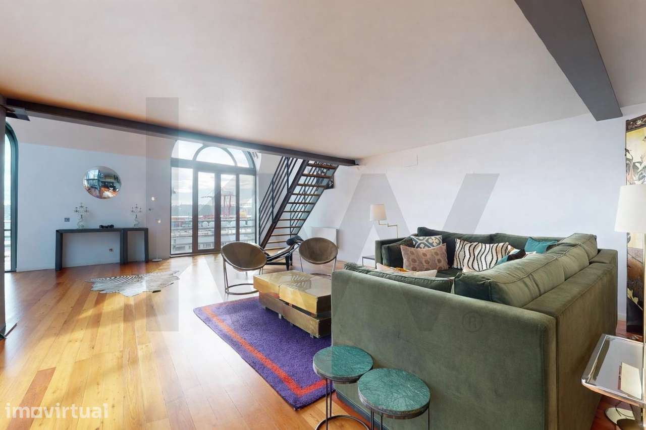 Loft de Alto Padrão em Santos-o-Velho | Estrela - Grande imagem: 2/23