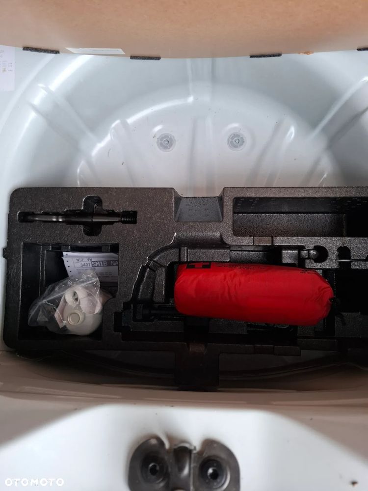 Volkswagen up! 1.0 beats - 12