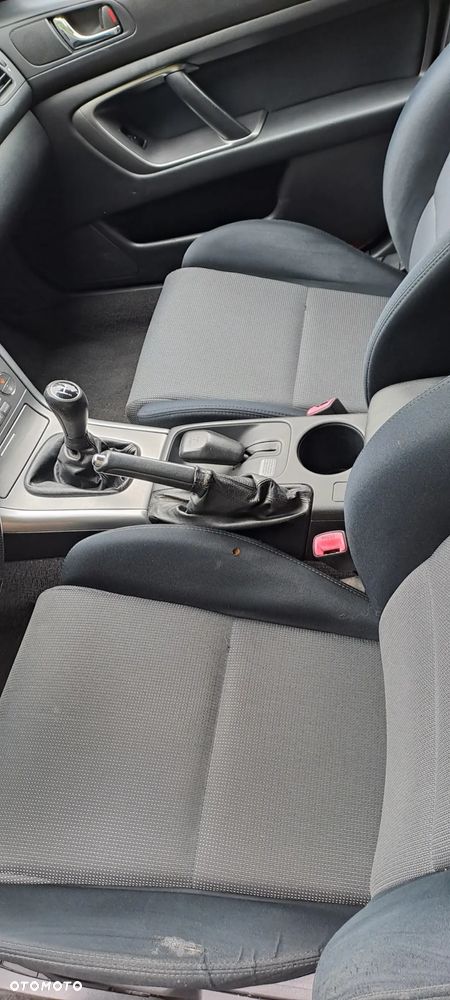 Subaru Legacy 2.0R Trend - 19