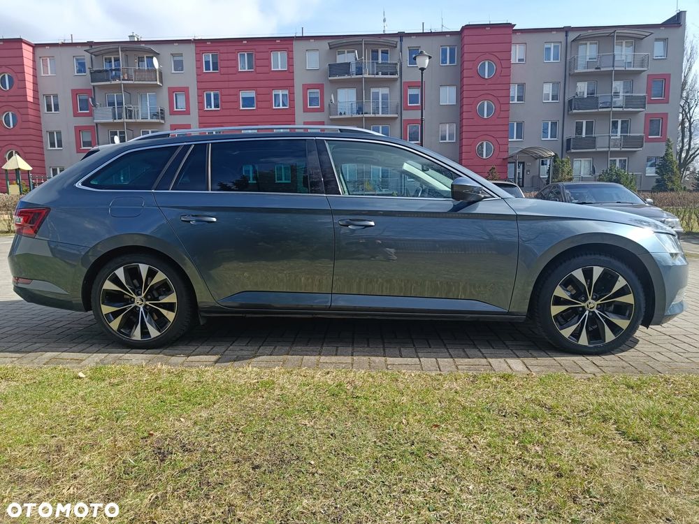 Skoda Superb 1.6 TDI DSG Ambition - 4