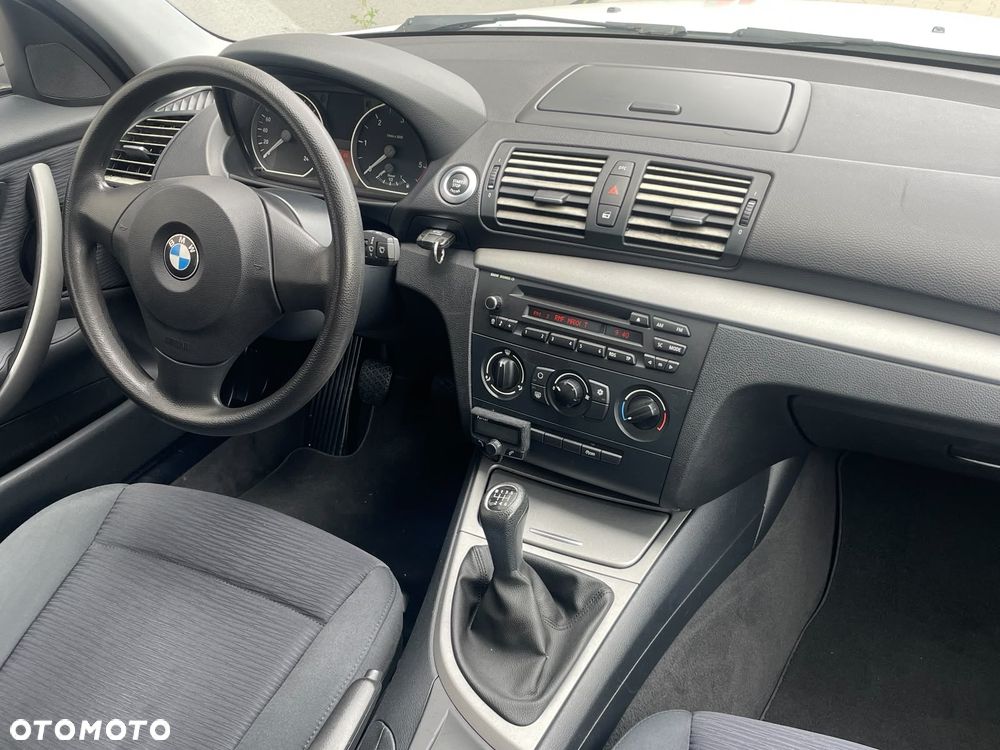 BMW Seria 1 116d DPF Edition Sport - 25