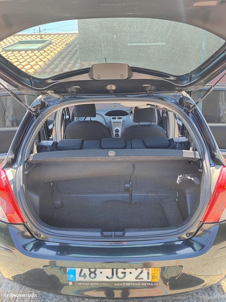 Toyota Yaris 1.0 VVT-i Sol - 11