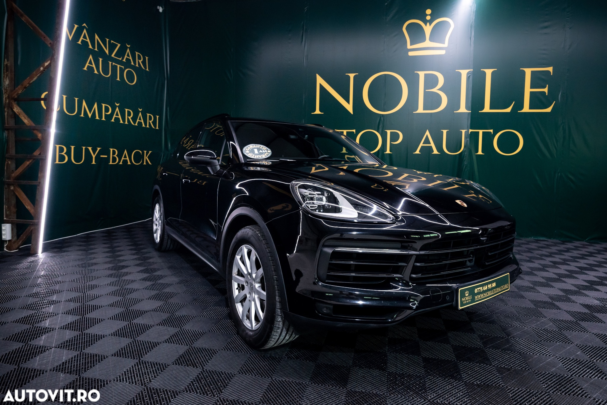 Porsche Cayenne Tiptronic S Platinum Edition - 3