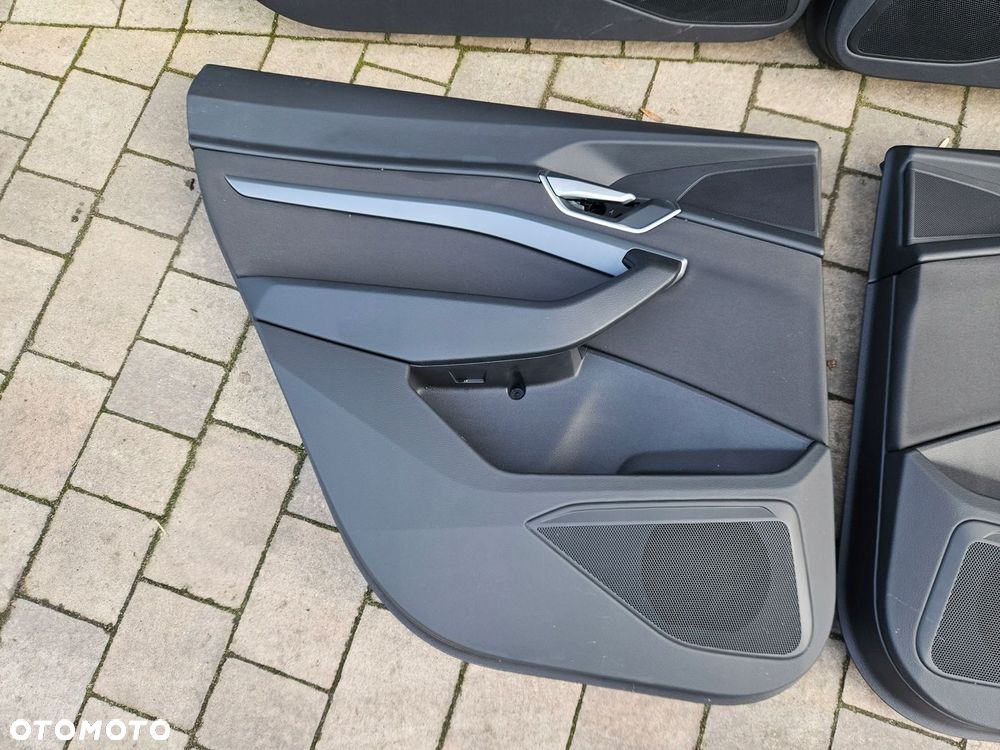 AUDI E-TRON 4KE TAPICERKI BOCZKI DRZWI PRZÓD TYŁ PRAWY LEWY - 8