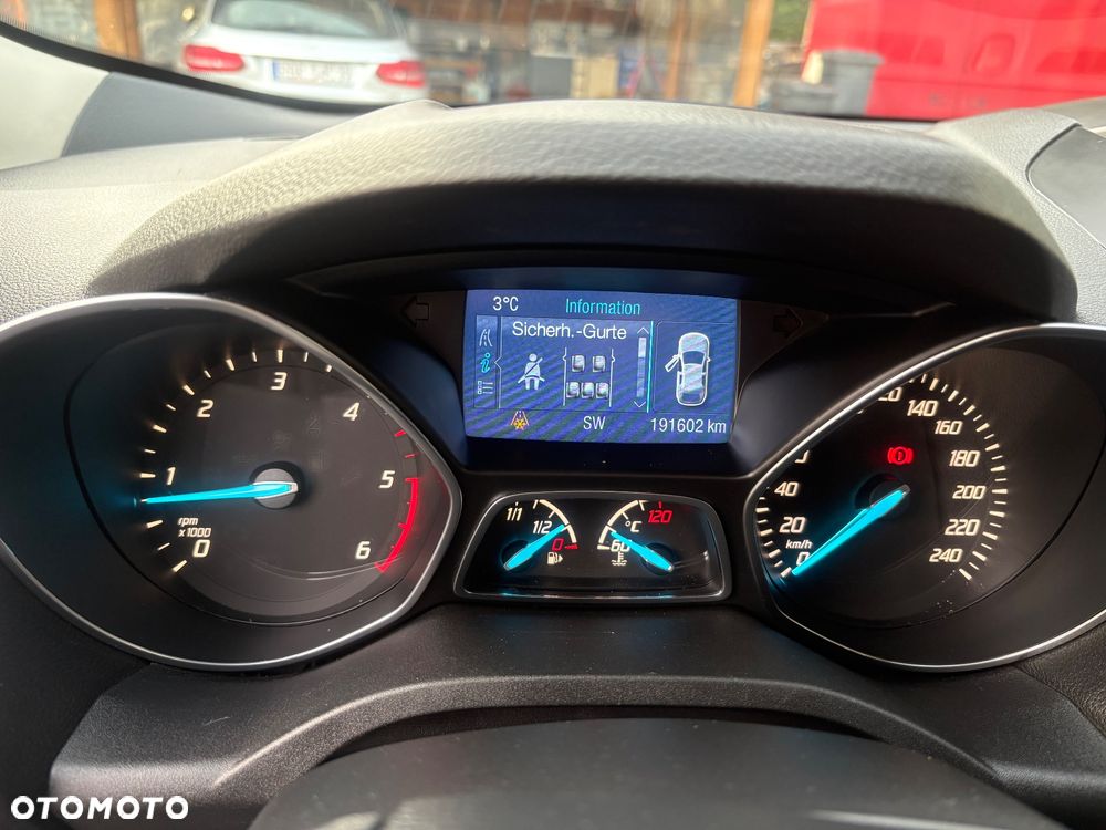 Ford Kuga 2.0 TDCi 4x4 Titanium - 38