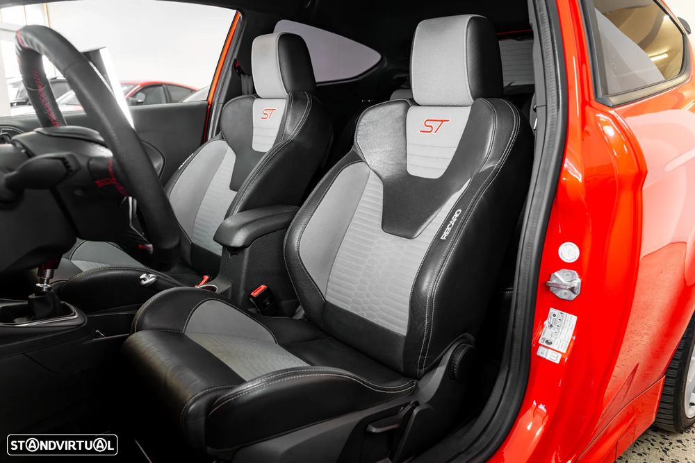 Ford Fiesta 1.6 T ST - 9