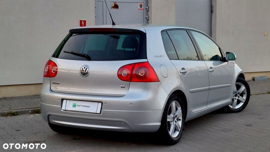 Volkswagen Golf 1.6 Tour Edition - 10