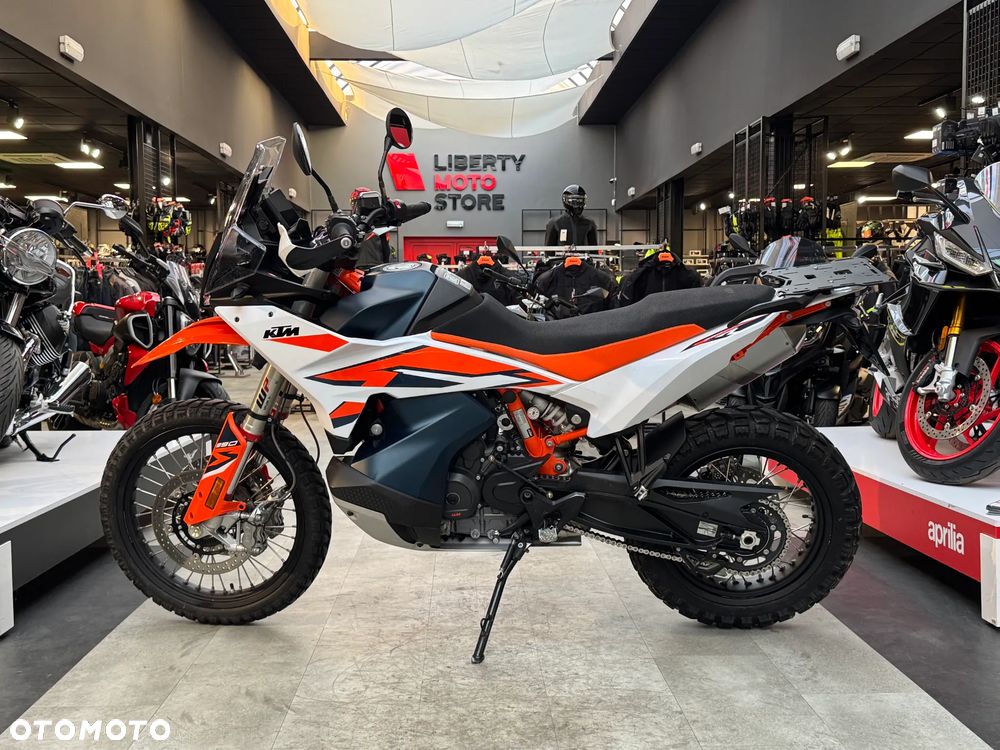 KTM Adventure - 5