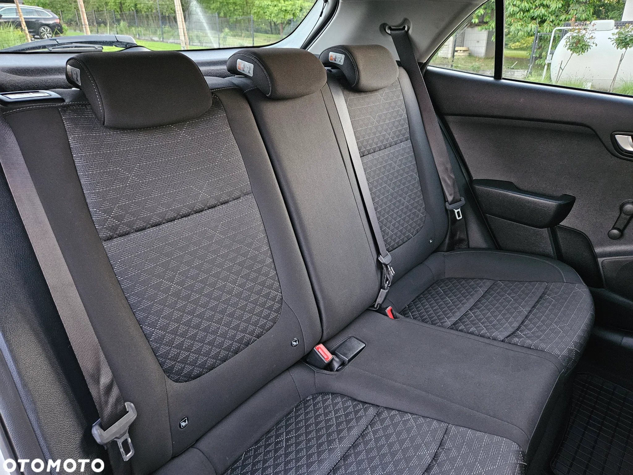 Kia Rio 1.2 M - 17