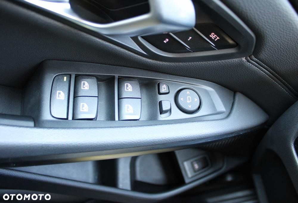 BMW Seria 3 - 14