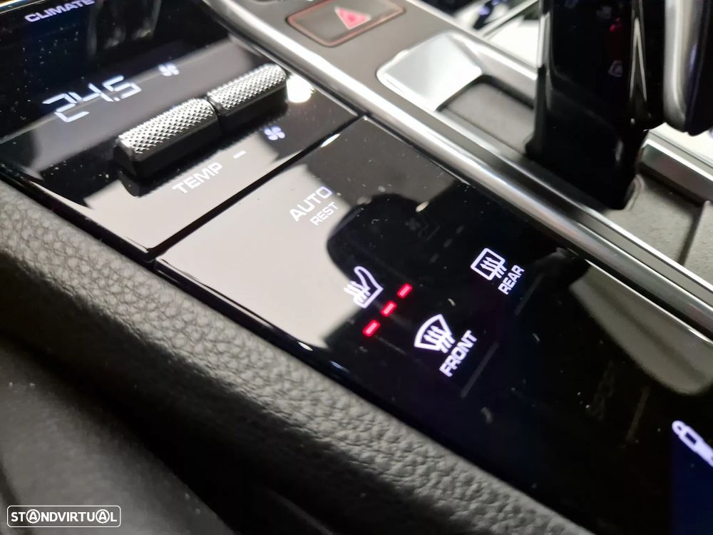 Porsche Cayenne Coupé E-Hybrid - 19