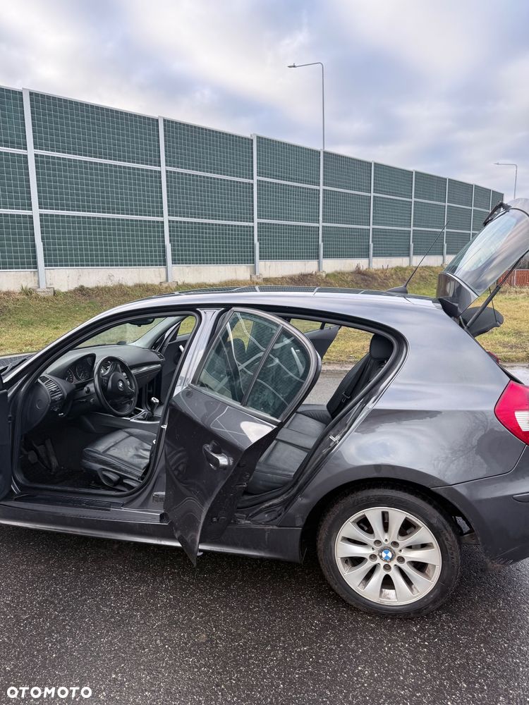 BMW Seria 1 120i - 7